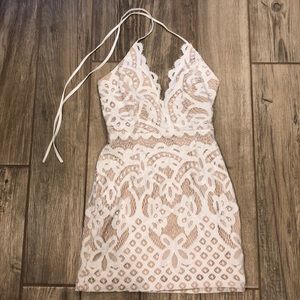 Bodycon mini lace white dress